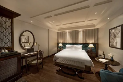 내부 창문이 있는 디럭스 더블룸 — Meritel Hanoi